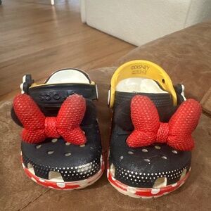 Used Minnie Mouse Disney Crocs